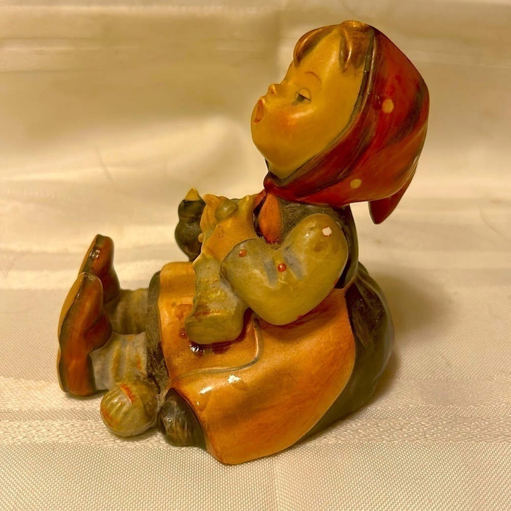 ⭐⭐RARE Hummel Figurine Happy Pastime Girl Singing Bird⭐⭐ - Picture 6 of 12